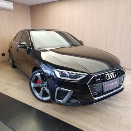 AUDI A4 2.0 TFSI MHEV S LINE QUATTRO S TRONIC